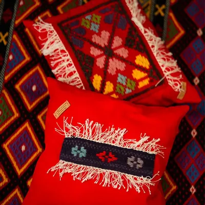 Decorative objects - Malgarita cushion - UN'AGGESE COSMOPOLITA