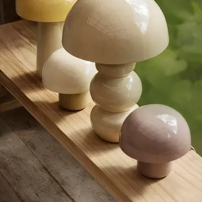 Lampes de bureau  - Lampe de table en émail, bleu poussiéreux - MADAM STOLTZ