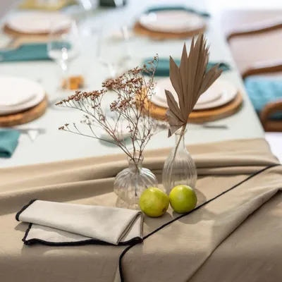 Table cloths - Grace Recycled Tablecloth Camel 140 X 140 - MAISON VIVARAISE - SDE VIVARAISE WINKLER