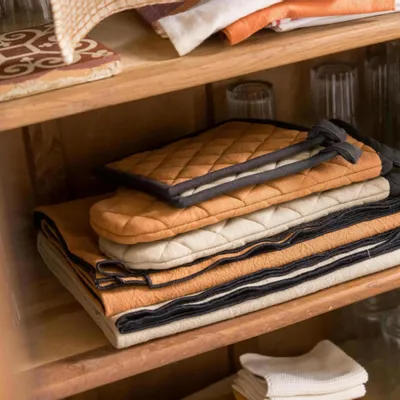 Potholders - Set of Recycled Oven Mitt/Pot Holder Grace Caramel 15 X 32 - MAISON VIVARAISE - SDE VIVARAISE WINKLER