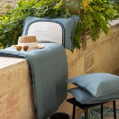 Coussins - Coussin uni Laly Prusse 45 x 45 - MAISON VIVARAISE - SDE VIVARAISE WINKLER