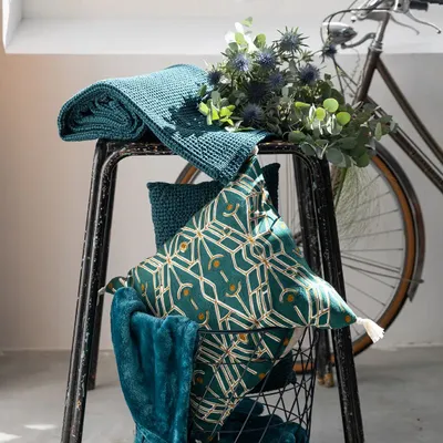 Linge de lit - Jeté recyclé Maia Pétrole 180 x 260 - MAISON VIVARAISE - SDE VIVARAISE WINKLER