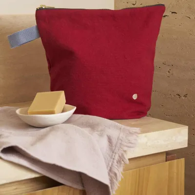 Clutches - Iona Toiletry Bag Cherry L 23 X 28 X 10 - LA CERISE SUR LE GATEAU