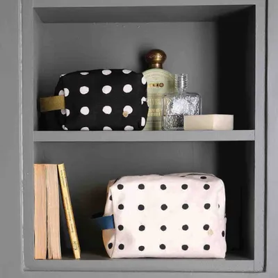 Pochettes - Trousse de toilette Mia Caviar S 18 x 22 x 8 - LA CERISE SUR LE GATEAU