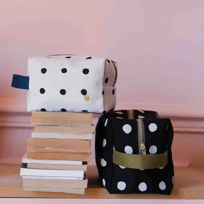 Clutches - Cube toiletry bag Mio Écru S 10 X 16 X 10 - LA CERISE SUR LE GATEAU