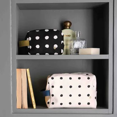 Clutches - Cube toiletry bag Mio Écru L 14 X 22 X 11 - LA CERISE SUR LE GATEAU