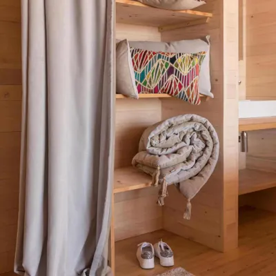 Throw blankets - Elise Knotted Dots Throw Blanket Perle 140 X 200 - MAISON VIVARAISE - SDE VIVARAISE WINKLER