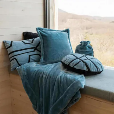 Cushions - Cushion Fara W/Emb Quartz Diameter 50 - MAISON VIVARAISE - SDE VIVARAISE WINKLER