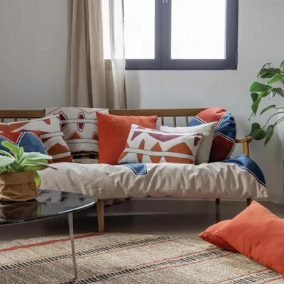 Cushions - Cushion Mila Rubis Diamètre 50 - MAISON VIVARAISE - SDE VIVARAISE WINKLER