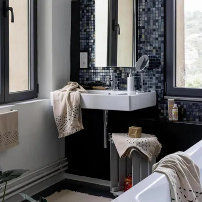 Bath towels - Hand Towel Julia Lin 50 X 100 - MAISON VIVARAISE - SDE VIVARAISE WINKLER