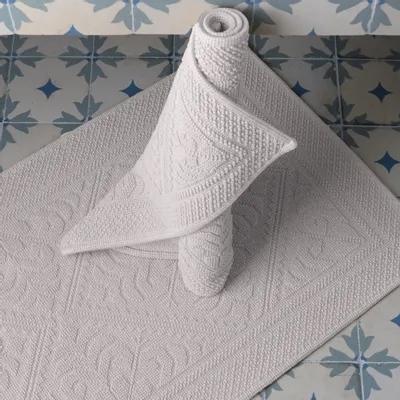 Other bath linens - Enzo Bath Mat Neige 54 X 110 - MAISON VIVARAISE - SDE VIVARAISE WINKLER