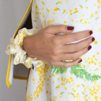 Élastiques & chouchous - Chouchou en soie - Or Mimosa - PARESSE PARIS