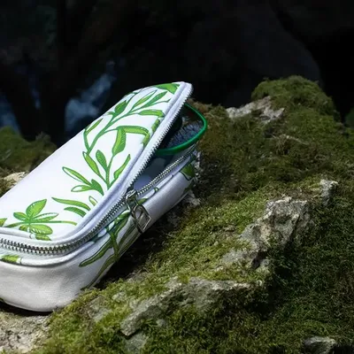 Gifts - Secrets Soft Case - Forêt Secrète - PARESSE PARIS