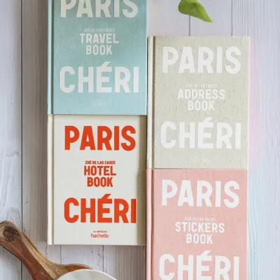 Gifts - Paris Chéri collection by Zoé de las Cases book - HACHETTE LIVRE