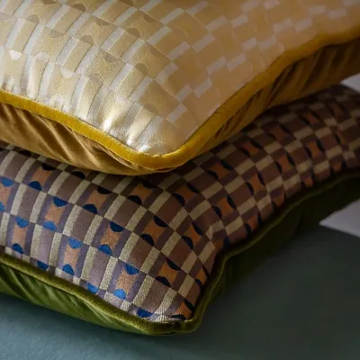 Cushions - Trame Grafiche Ripetuta Cushions - L'OPIFICIO