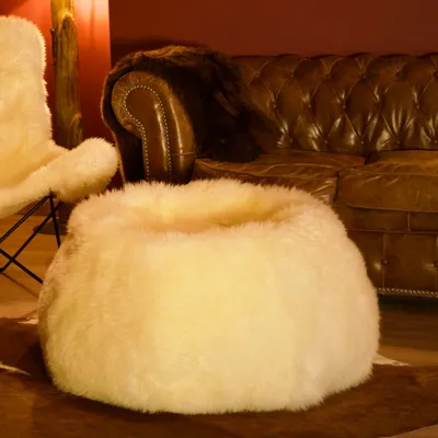 Ottomans - Pear-shaped sheepskin puff - ECUIRA