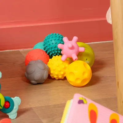 Jouets enfants - Assortiment 8 balles - LUDI