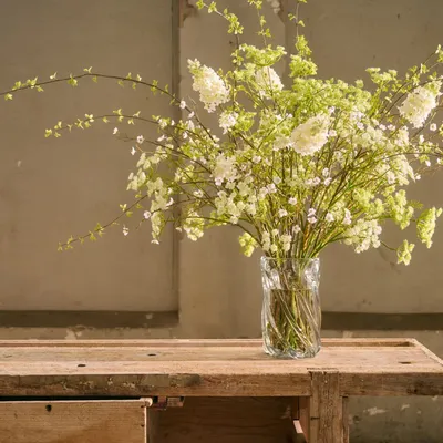 Floral decoration - Serene Green artificial flowers - SILK-KA BV