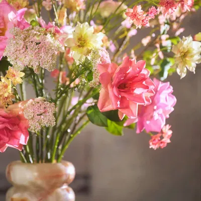 Floral decoration - Artificial roses, like you never seen before! - SILK-KA BV