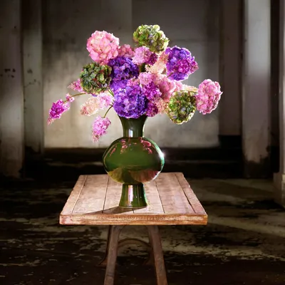 Floral decoration - Hydrangeas as if freshly picked - SILK-KA BV