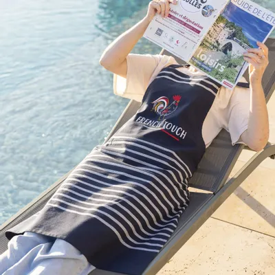 Tabliers de cuisine - Tablier de cuisine La French Touch recyclé Marine 72 x 90 - MAISON VIVARAISE - SDE VIVARAISE WINKLER