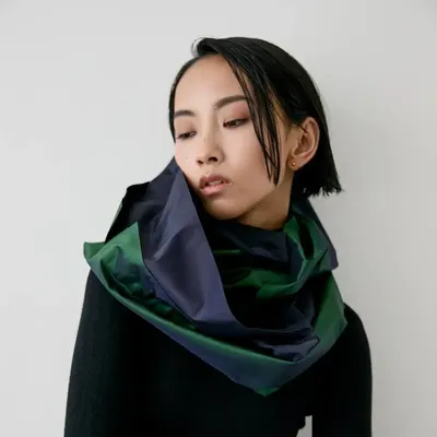 Foulards et écharpes - ASTAIRE - POP UP DRESS