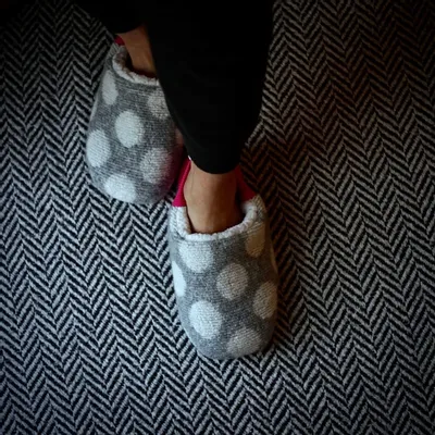 Socks - JAPAN MADE Reversible room shoes / Dot Pile × Sheep Boa - MERIPPA