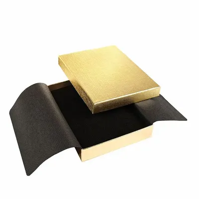 Gifts - Glossy cardboard necklace box with a textured and smooth gold mirror finish, 16cm long - LAVAL 1878