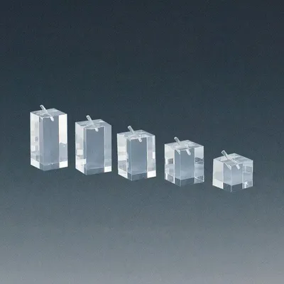 Gifts - Set of 5 square ring studs in matte white plexiglass with stem 2 - LAVAL 1878