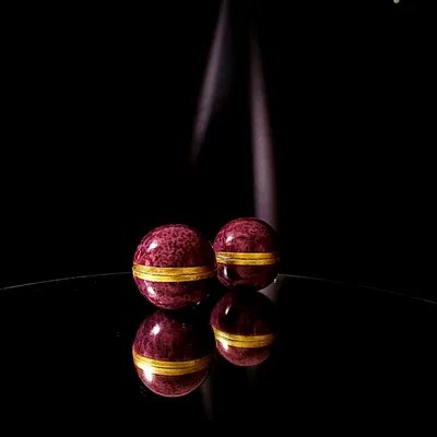 Gifts - Bollywood Tonka Wood Globe Candle - PONPON CURIOSITAS