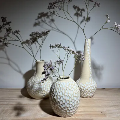 Vases - Lot de 3 soliflores en grès blanc émaillé - LES POTERIES DE SWANE