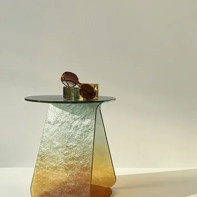 Decorative objects - Table ronde en verre YOUMY - MADEMOISELLE JO