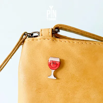 Bijoux - Broche Kawaii Vin Rouge - Broche en bois amusante - PINTONIK