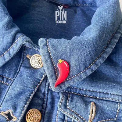Bijoux - Pin's Piment rouge : Pin's amusant pour les gourmands - PINTONIK