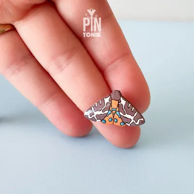 Jewelry - Garden Tiger Moth Lapel Pin - Wood Butterfly Brooch - PINTONIK