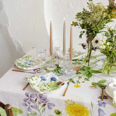Table cloths - FIELD FLOWERS  ǀ 100% Linen Tablecloth - LINOROOM 100% LINEN TEXTILES