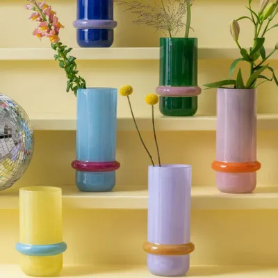 Vases - x - PRESENT TIME