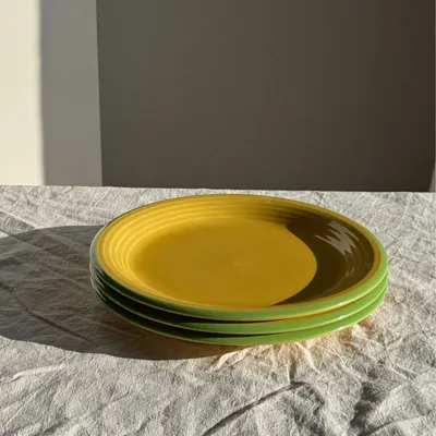 Everyday plates - Set of 3 large yellow Italian plates with green border D27 H3 - OFFICE OBJETS