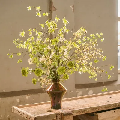 Décorations florales - Bouquet vert et blanc en soie artificielle à l'aspect naturel - SILK-KA BV