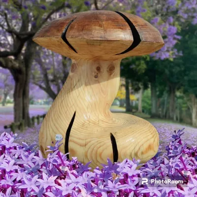 Pièces uniques - Champignons tabourets sculptés en bois - BOIS DE LION