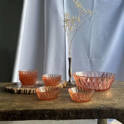 Plats et saladiers - Service en verre rose vintage composé d'un saladier et de 8 coupelles - OFFICE OBJETS