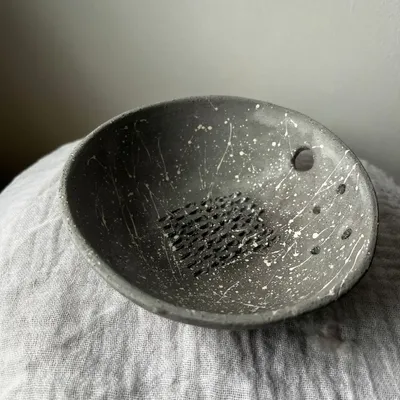 Kitchen utensils - Grating plate - OLU.T DESIGNS