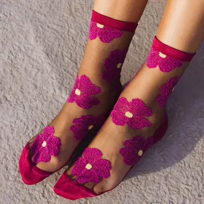 Gifts - Murano Fuschia 39-41 : Women’s sheer floral socks - ATELIER ST EUSTACHE