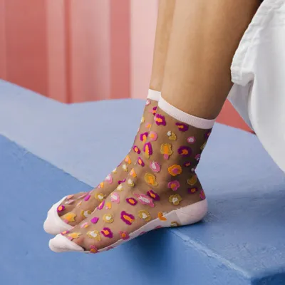 Cadeaux - Horseshoe Bend Crème 39-41 : Chaussettes transparentes léopard doré - ATELIER ST EUSTACHE