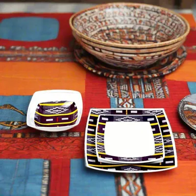 Cadeaux - Coffret d'Art Baoulé : 6 Assiettes Carrées en Porcelaine Française Personnalisables – Motif Ethnique Noir & Jaune Unique - KEMI HOME ART