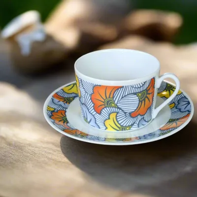 Gifts - Lovers' Tea Set: Customizable Porcelain Cup & Saucer - Exclusive 'Wedding Flowers' Wax Pattern - KEMI HOME ART