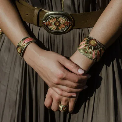 Bracelets - APRIELLE Metallic Fine Bangle Bracelet - NAHUA