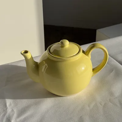 Tea and coffee accessories - Vintage yellow teapot ball H15.5cm D9cm - OFFICE OBJETS