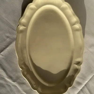 Platter and bowls - Large oval dish in cream earthenware Sarreguemines France L44 - OFFICE OBJETS
