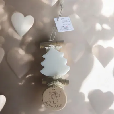 Savons - Tresse 1 Savon Sapin Blanc Bergamote avec Rond Bois Gravé "Bonhomme de neige" - FABRIQUE LOMAELLE